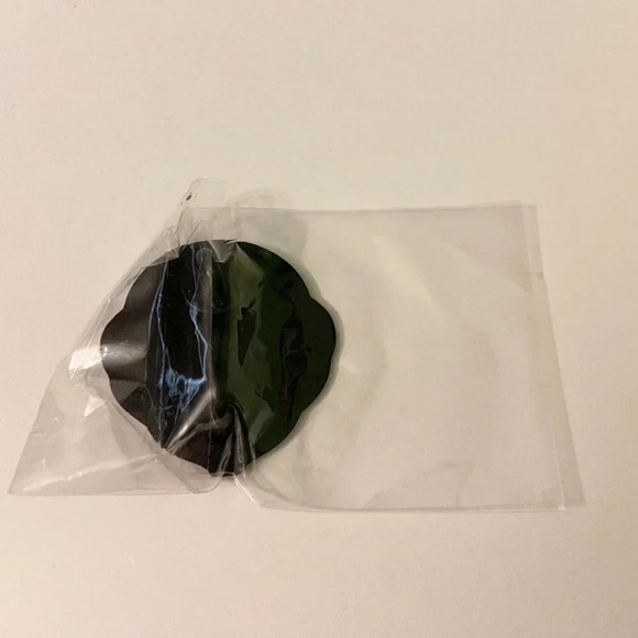 Metroid Samus Aran Enamel Metal Pin Double Rubber Backing - Picture 9 of 11